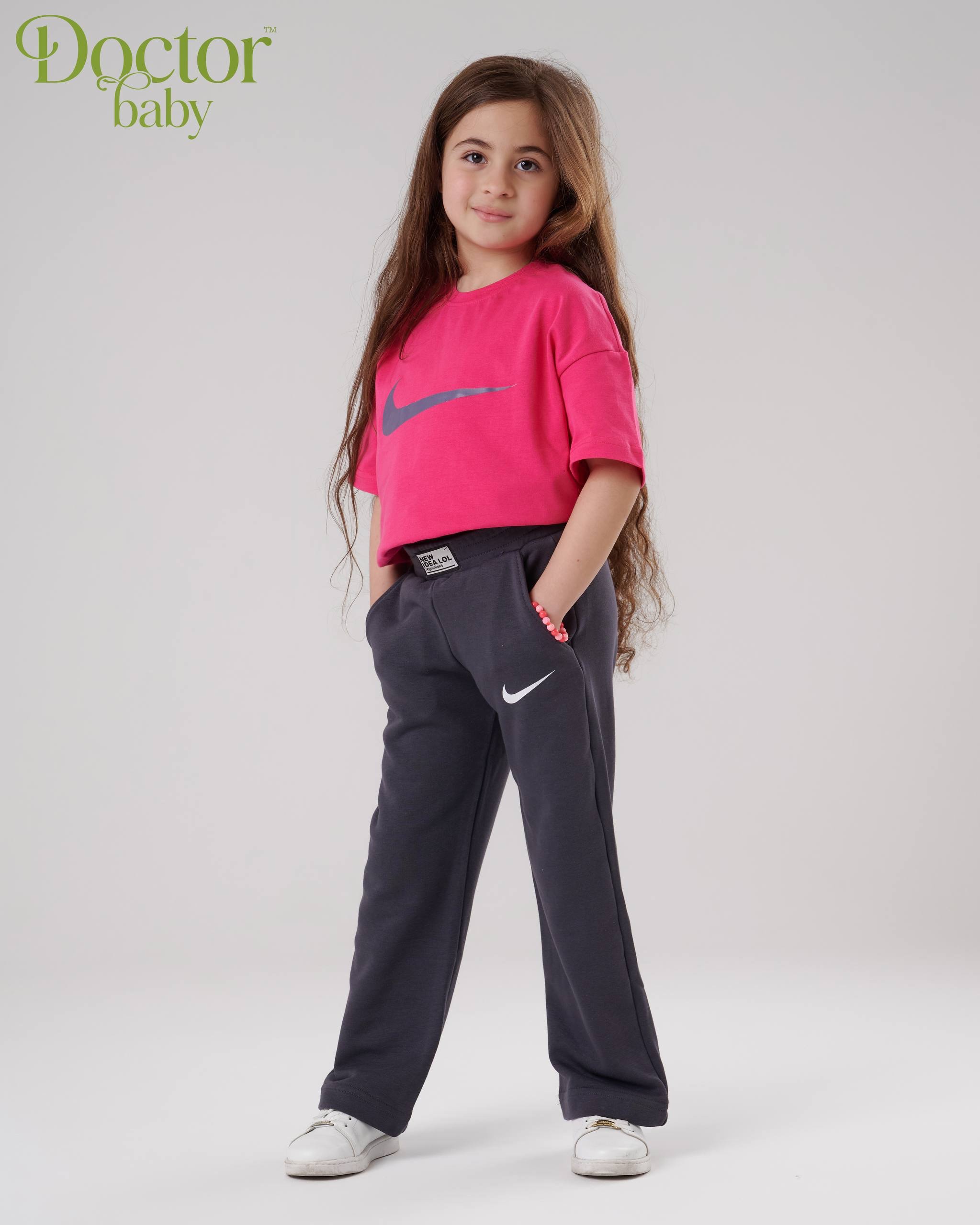 Pink & grey Nike set - Image 2